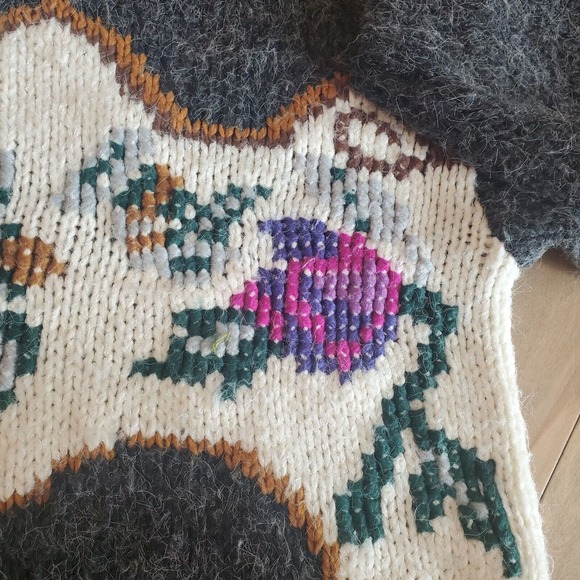 Vintage Kitty Hawk Oversize Sweater size Medium Gray Floral 80s Retro EUC Boho - Picture 4 of 11